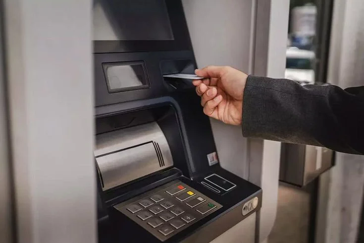 ATM'lerde Yeni Dönem: Küçük Banknotlarla Para Çekme Devri Bitiyor - Son Dakika